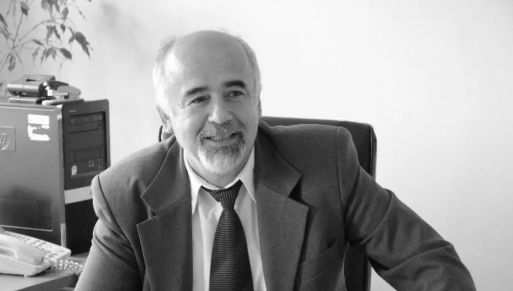 Почина бившият русенски областен управител Румен Януаров