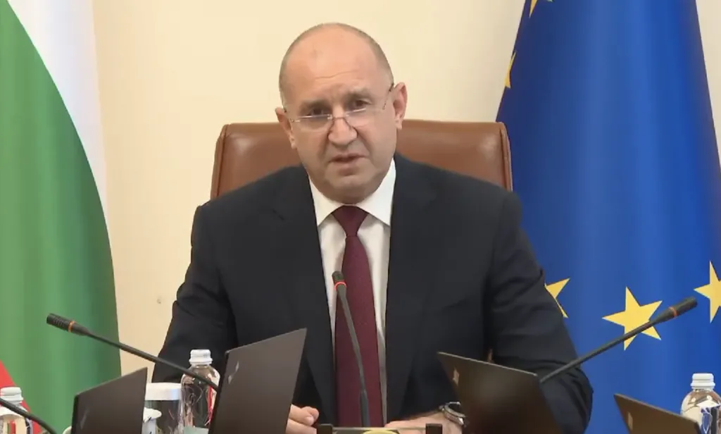 Радев: Бюджетният план за 2027 г. ще бъде изпратен навреме