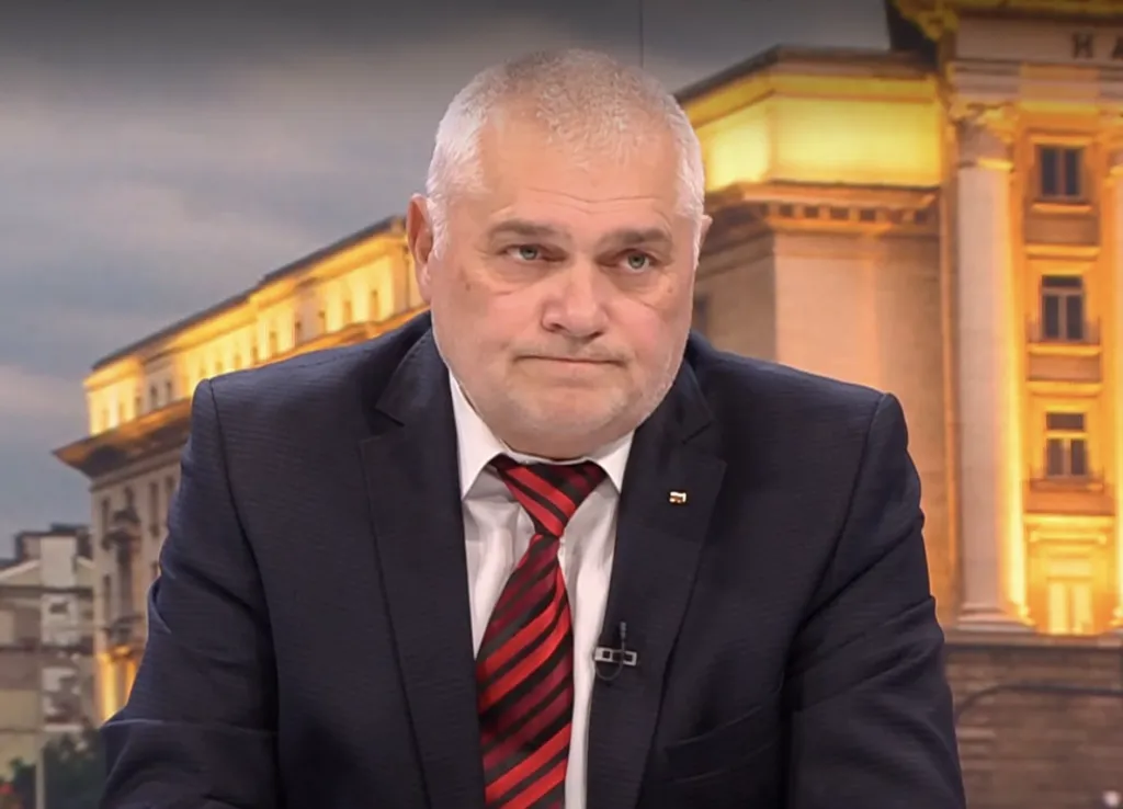 Валентин Радев: България закъсня с дипломатическата реакция