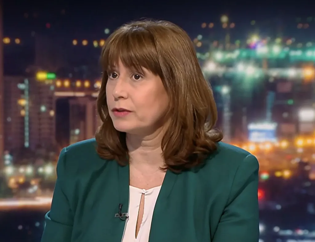 Велислава Делчева: Решенията за гражданите трябва да се вземат от човек