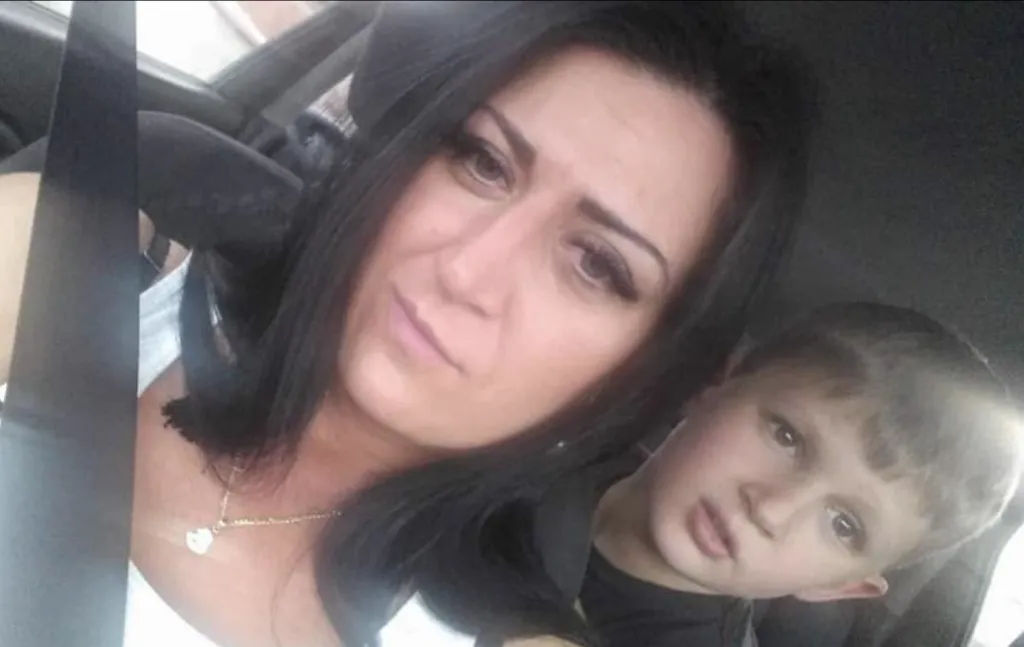 Майката, убита от 14-годишния си син, го боготворяла