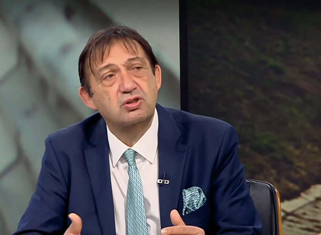 Шишков: В три района стойността на договорите за мантинели е надвишена с над 50%