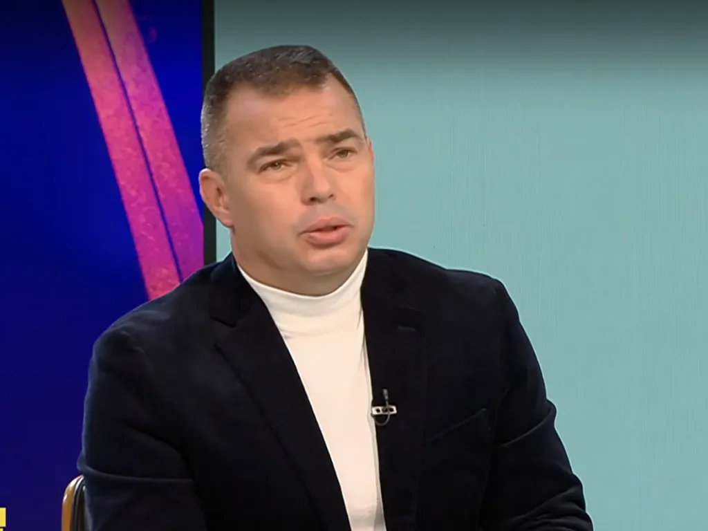 Антон Златанов отрече нерегламентиран достъп до „Челси 3“