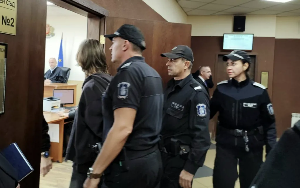 Апелативният съд остави 14-годишния обвиняем за убийство в ареста