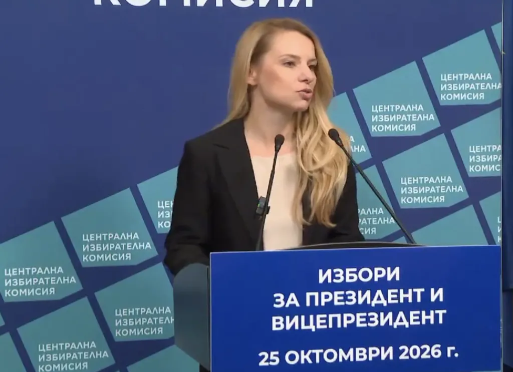 ЦИК: Три секции преминаха към хартиено гласуване