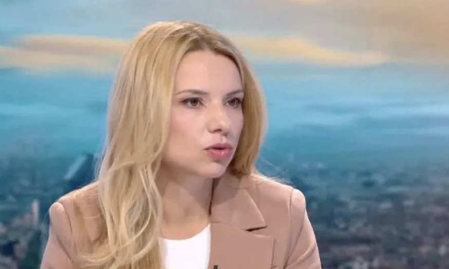 Стоянка Балова увери, че проблемите с машините няма да отнемат гласове