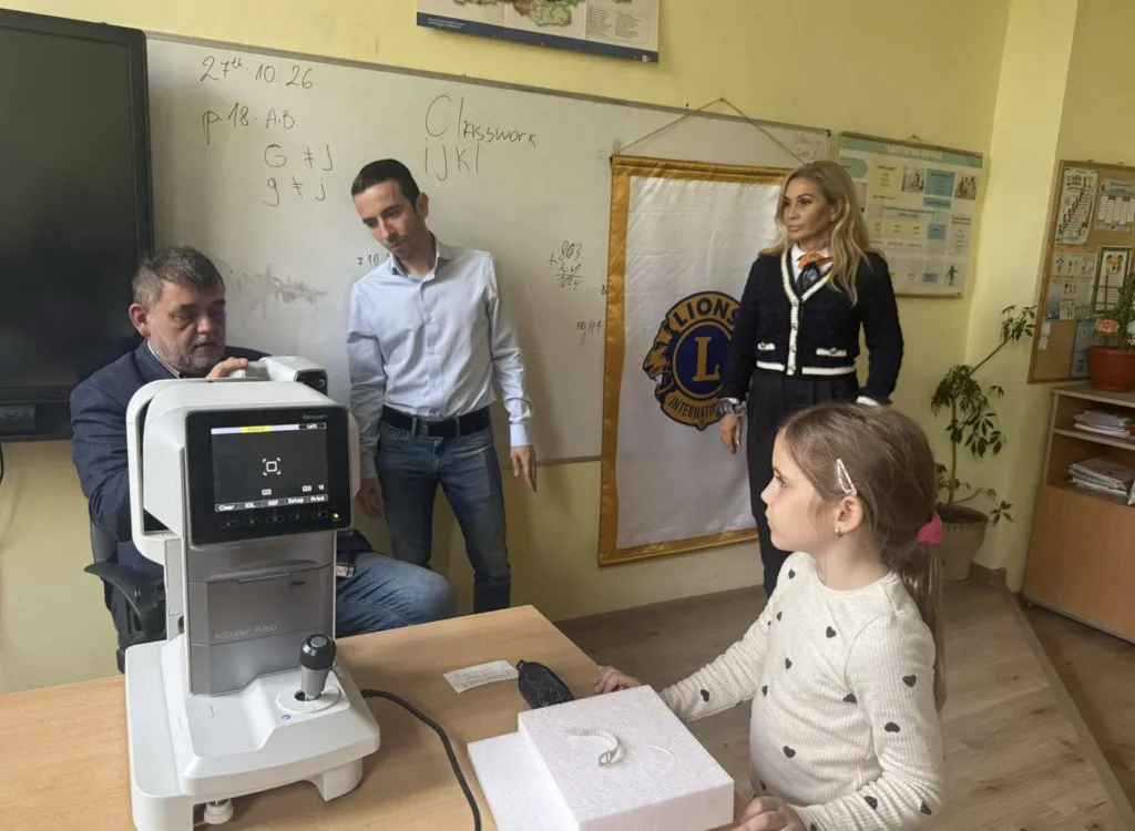 Лайънс клубове започнаха очни прегледи на ученици в Щръклево