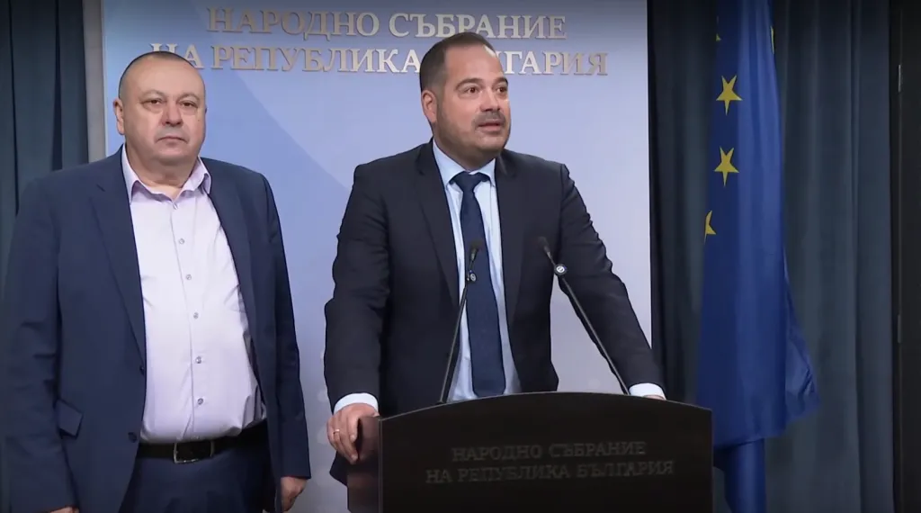 ДПС обвини управляващите в политически натиск заради арестите
