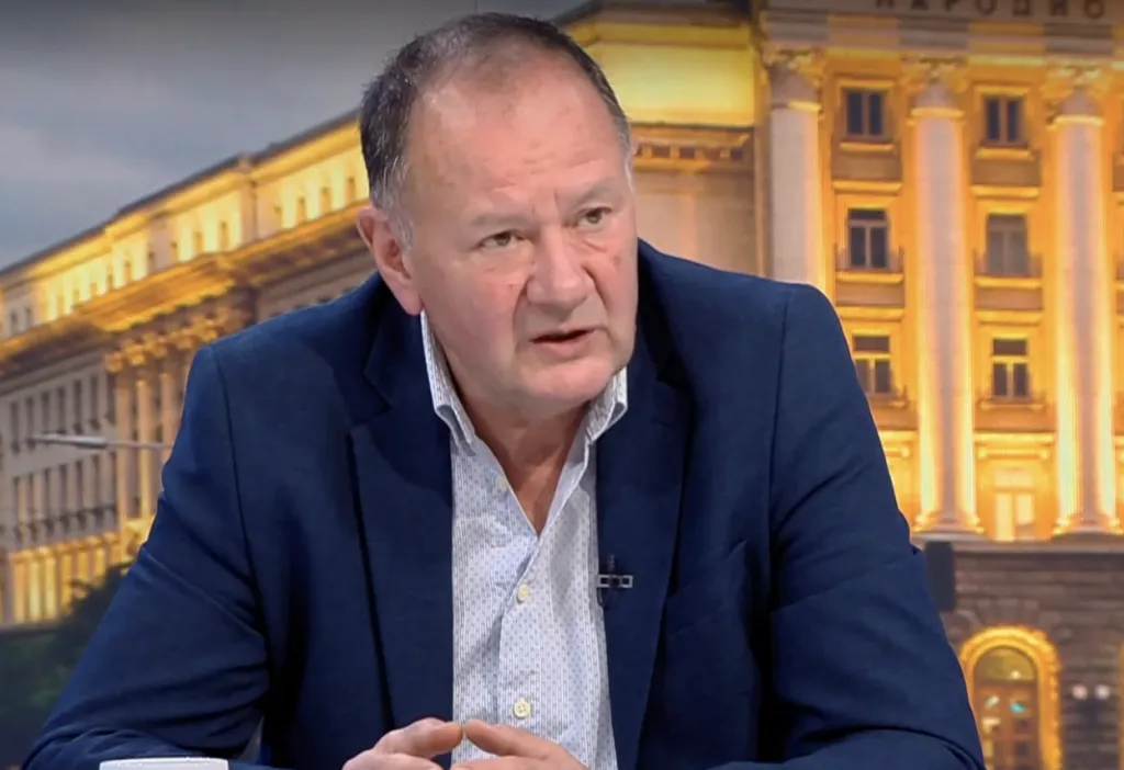 Михаил Миков очаква Илияна Йотова да спечели балотажа