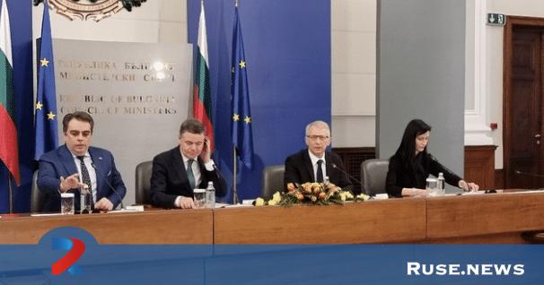Асен Василев: Приемането на еврото през 2025-а година остава наша